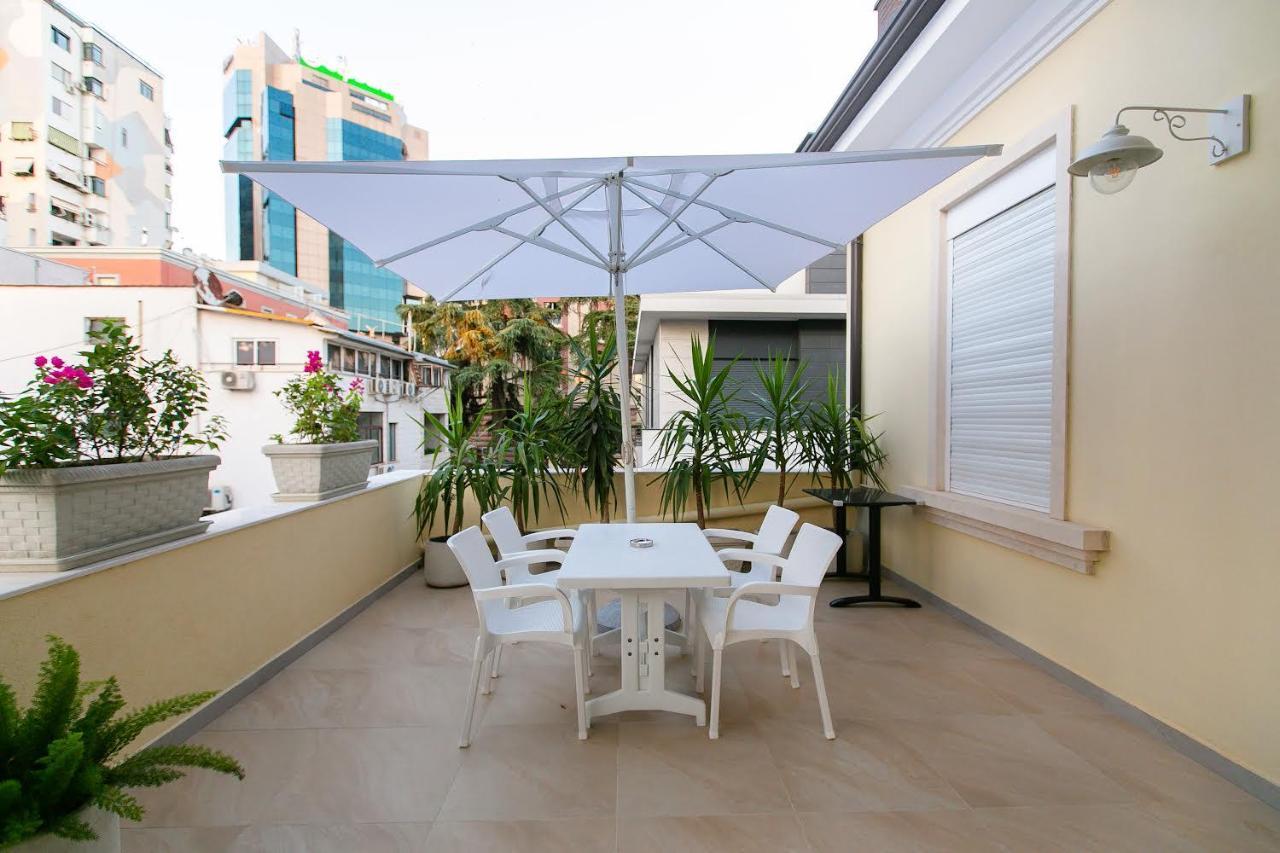 Vila Ferdinand Modern Rooms In Tirana'S Center 외부 사진