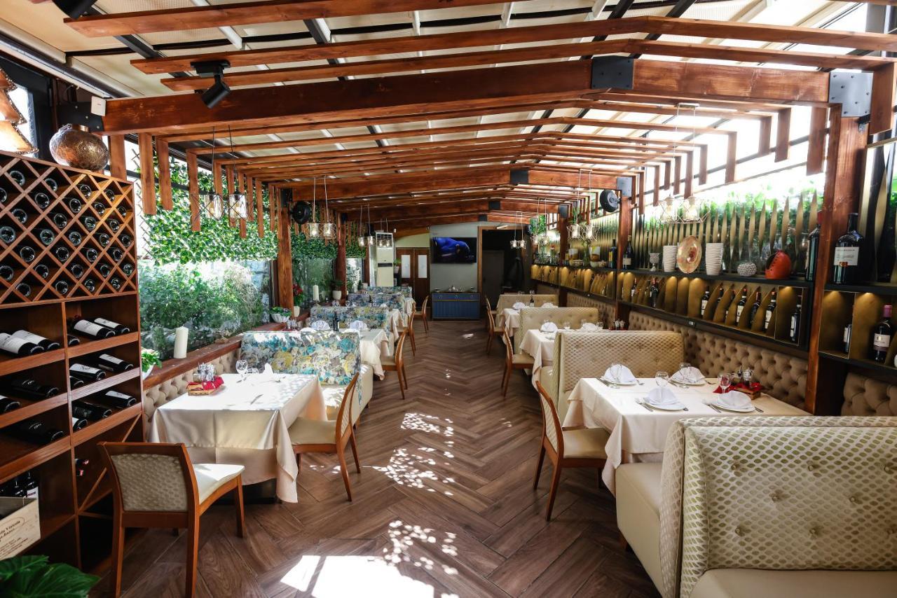 Vila Ferdinand Modern Rooms In Tirana'S Center 외부 사진
